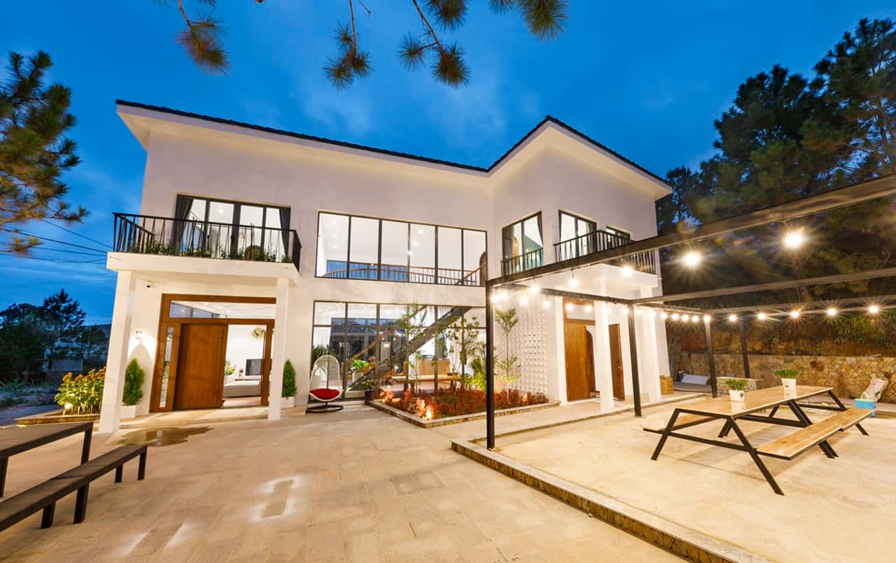 white villas da lat