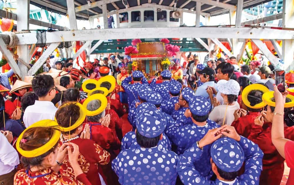 lang ca ong dia diem du lich vung tau attvut35