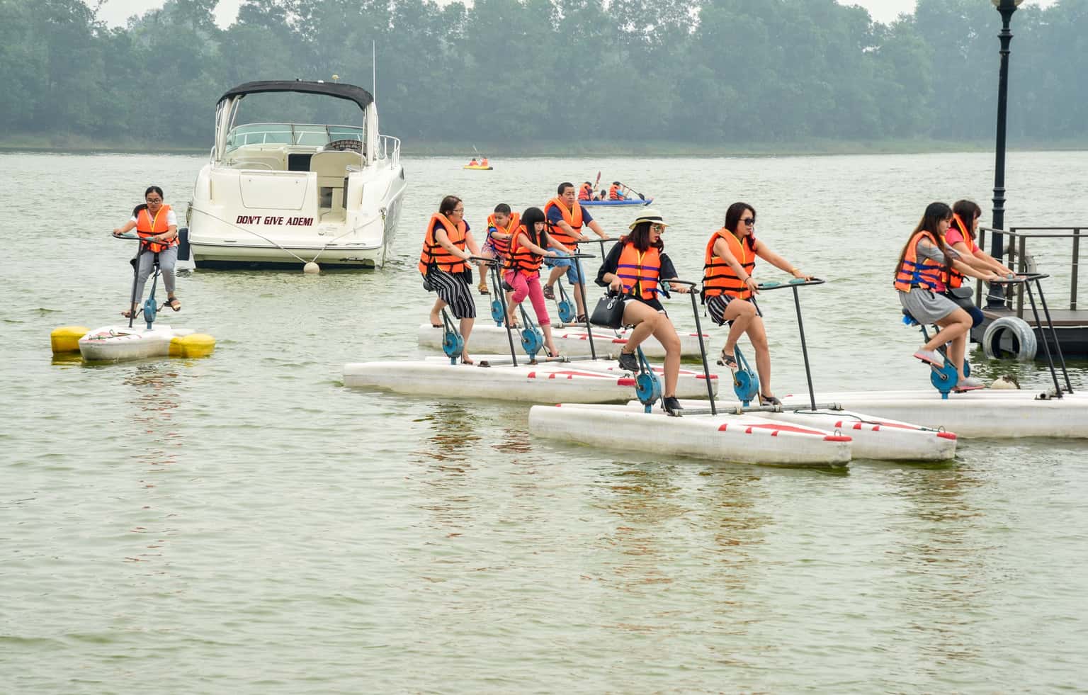 hoat dong the thao duoi nuoc tai flamingo dai lai resort 