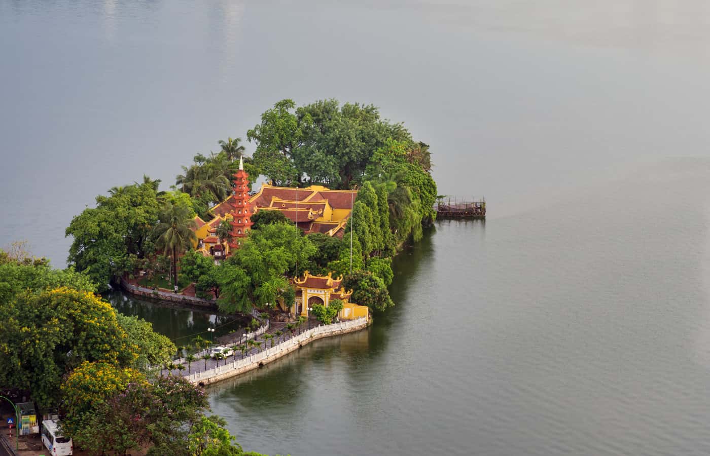 chua tran quoc ha noi 