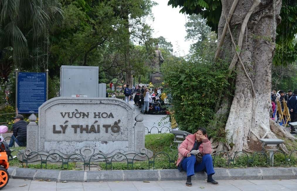 justfly vuon hoa ly thai to hanoi