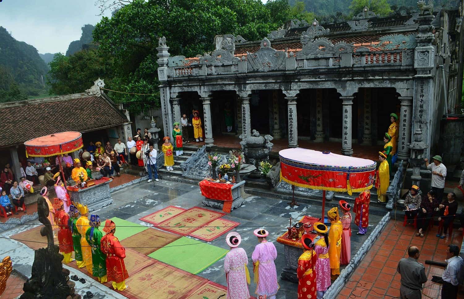 den thai vi dia diem du lich ninh binh attnib14