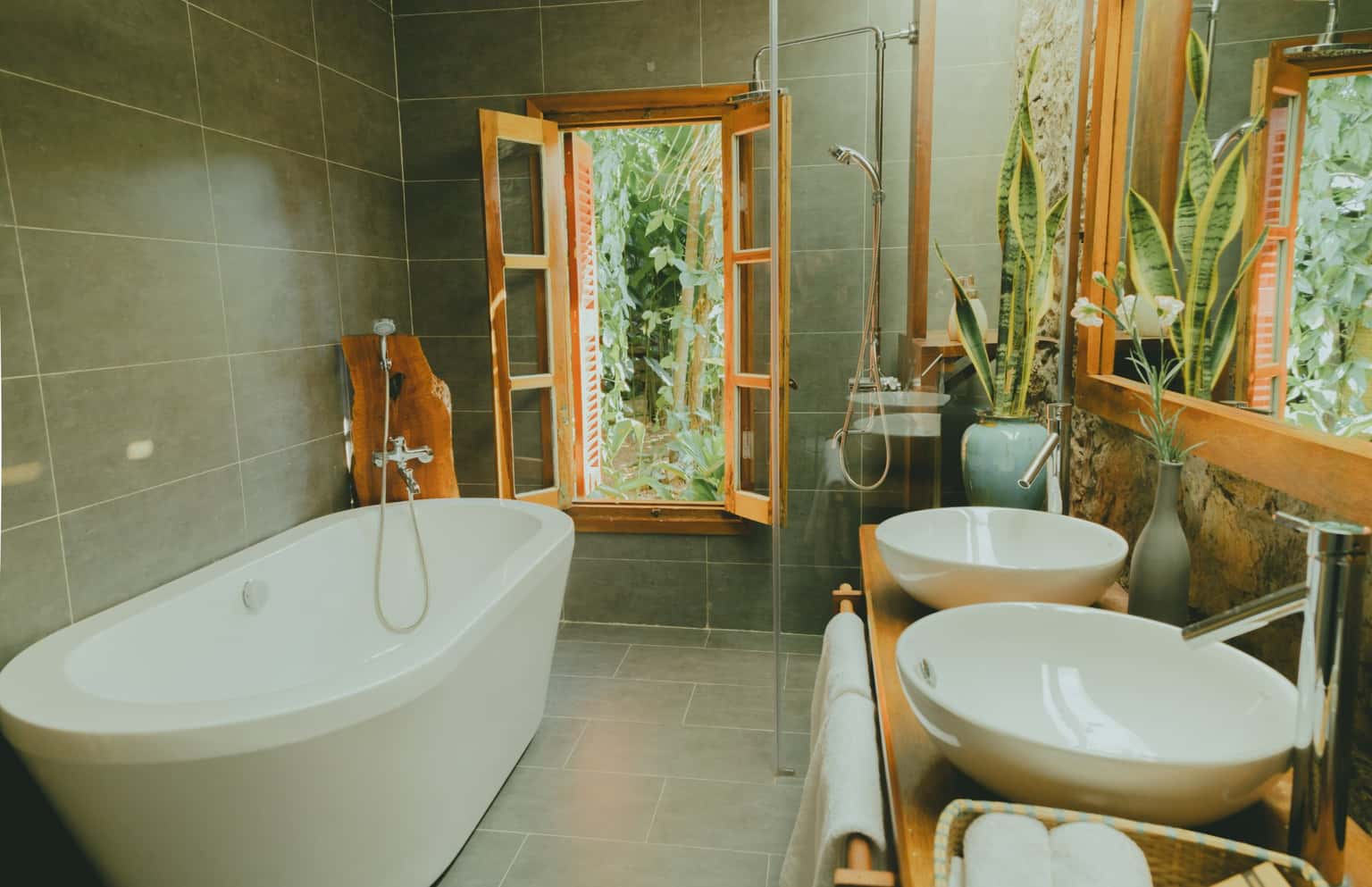 deluxe family suite the wooden gate ninh binh