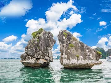 justfly hon ga choi ha long
