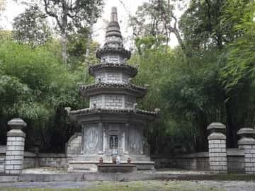chua dia nguc tam dao vinh phuc