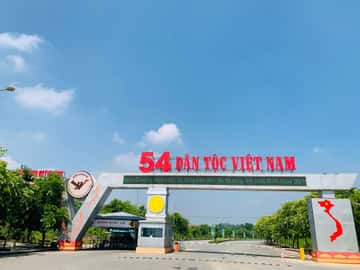 justfly lang van hoa du lich cac dan toc viet nam son tay hanoi