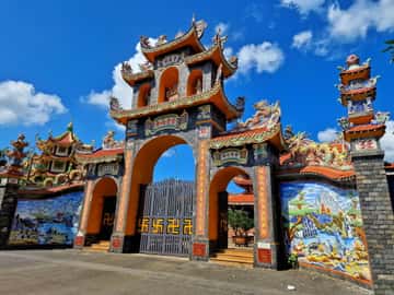 justfly chua buu dai son da nang