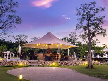 The Beach Bar Flamingo Đại Lải