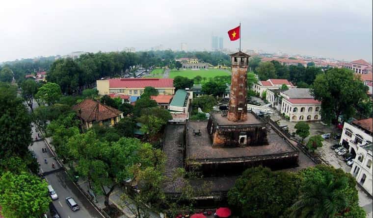 cot co ha noi ba dinh dia diem du lich ha noi atthan24