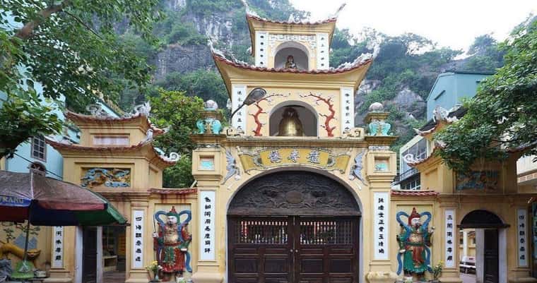 le hoi chua long tien ha long