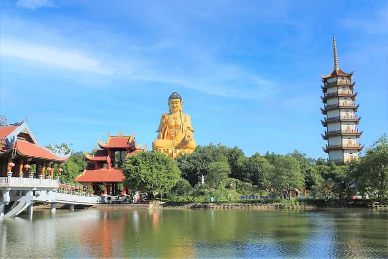 justfly-chua-khai-nguyen-son-tay-ha-noi-2.jpg
