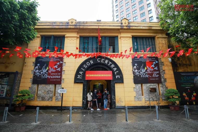 nha-tu-hoa-lo.jpg