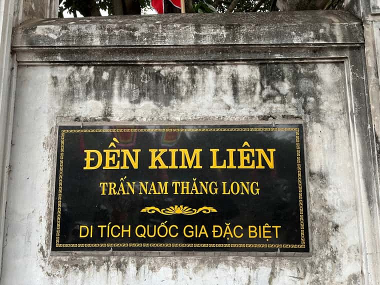 justfly-den-kim-lien-dong-da-ha-noi-6.jpg