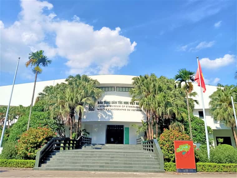 bao tang dan toc hoc vietnam hanoi