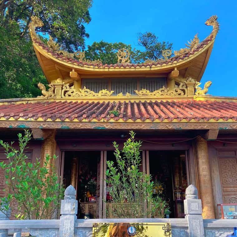 den ba chua thuong ngan tam dao vinh phuc