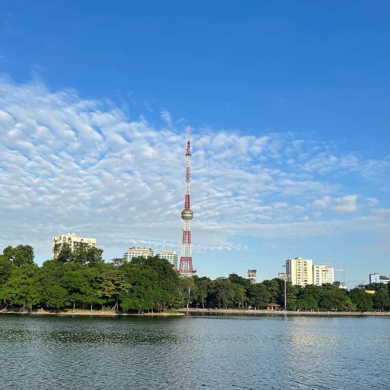 justfly cong vien thong nhat hanoi