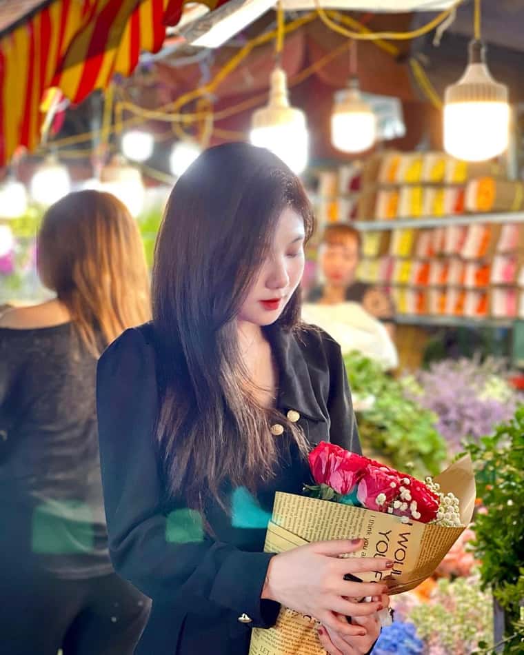 justfly cho hoa quang ba hanoi