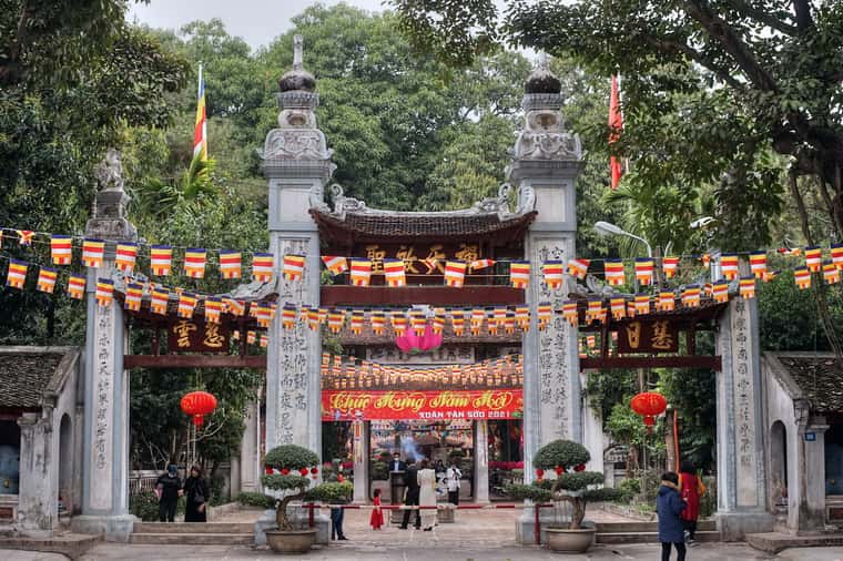 justfly chua lang hanoi