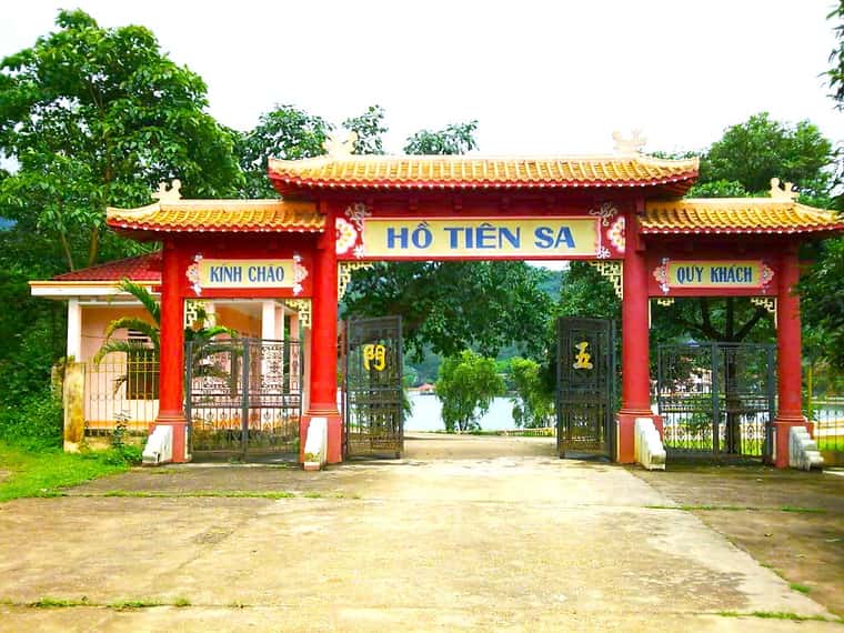 justfly khu du lich ho tien sa ba vi hanoi