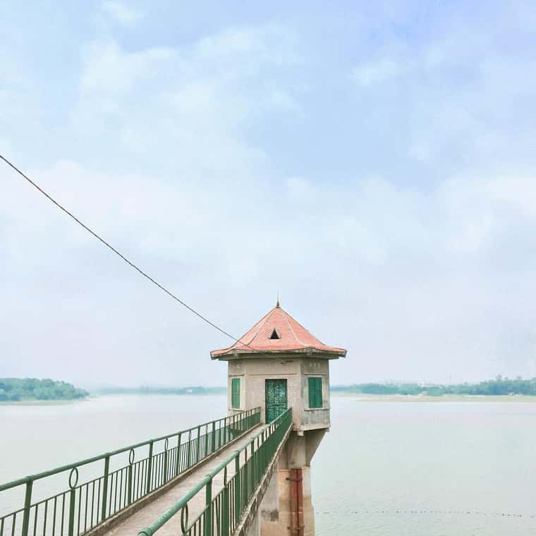 justfly ho suoi hai ba vi hanoi