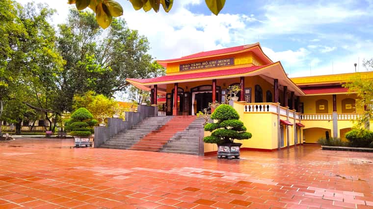justfly bao tang ho chi minh chi nhanh quan khu 5 da nang
