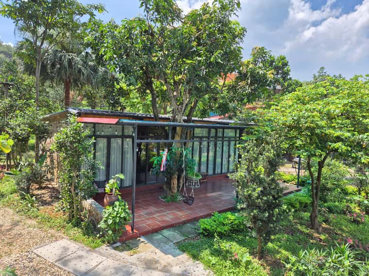 goc-nhin-can-nha-go-sal-villa-ho-keo-ca-soc-son.jpg