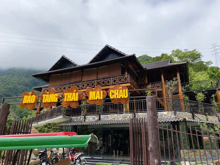 hoa-binh-bao-tang-thai-mai-chau-01.jpg