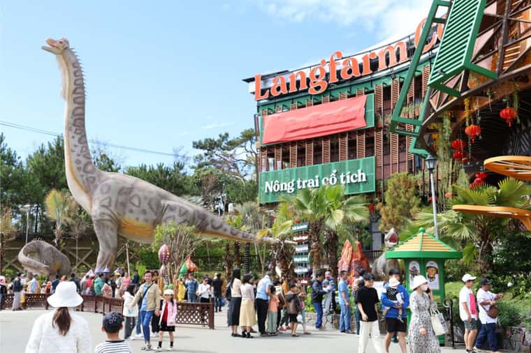 justfly-langfarm-center-nong-trai-co-tich.jpg