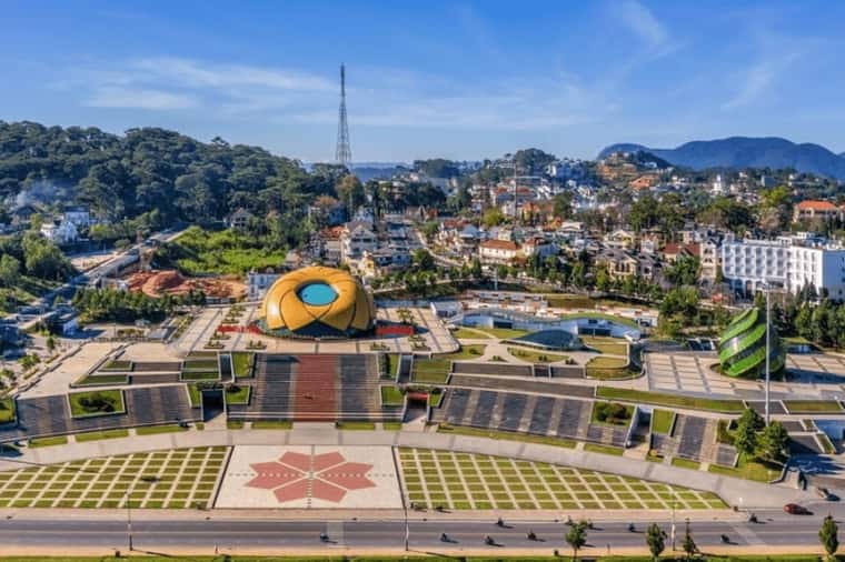 justfly-quang-truong-lam-vien-1.jpg